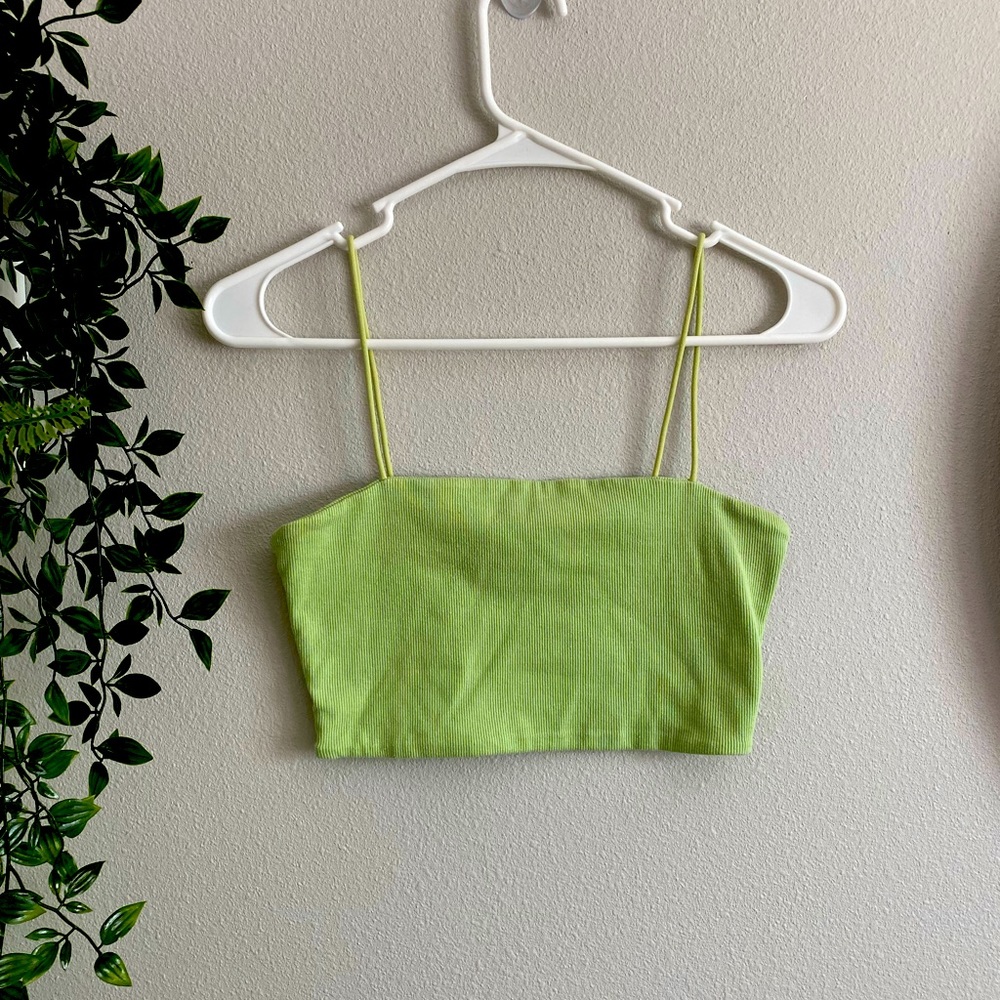 Green cropped tank top